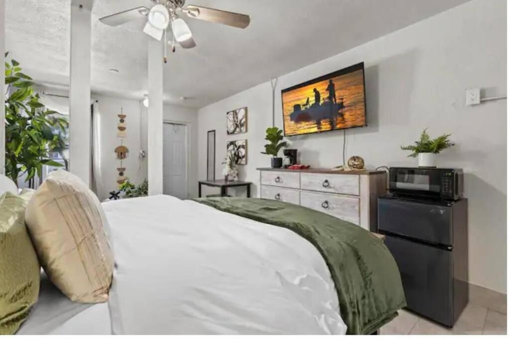 Pahokee Inviting Oasis - Cozy, Spotless, And Comfortable Room מראה חיצוני תמונה